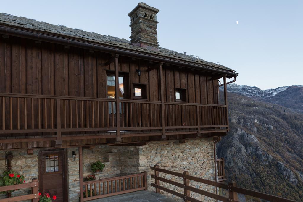 Le Petit Coeur Hotel Fontainemore Exterior photo