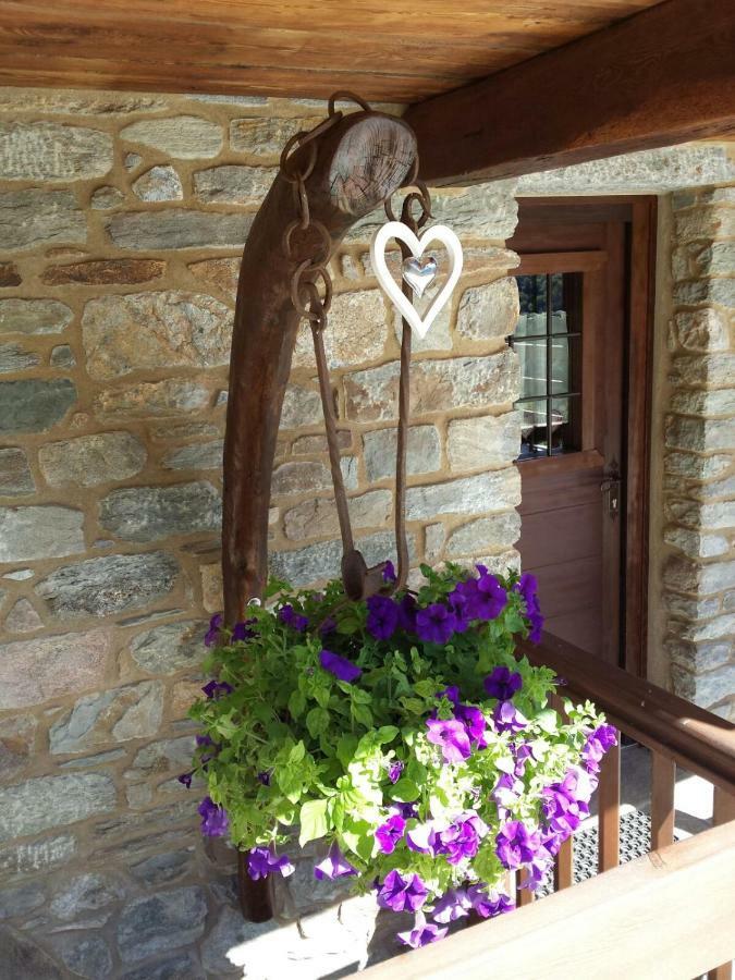 Le Petit Coeur Hotel Fontainemore Exterior photo